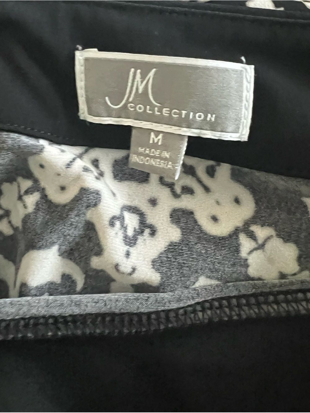JM Collection Women’s M ¾ Sleeve Black Ivory Damask Print Embellished Tunic Top - Picture 3 of 3